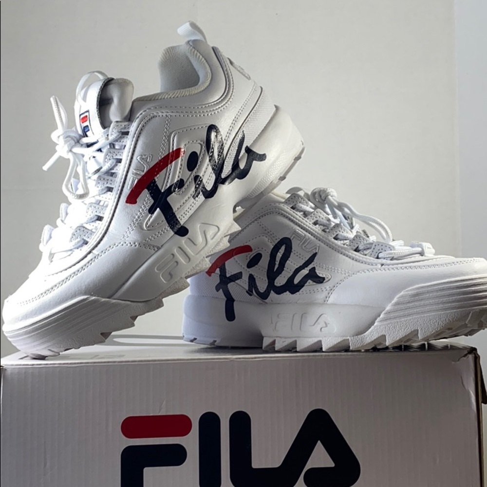 Women’s Fila Disruptor II Script Sneakers